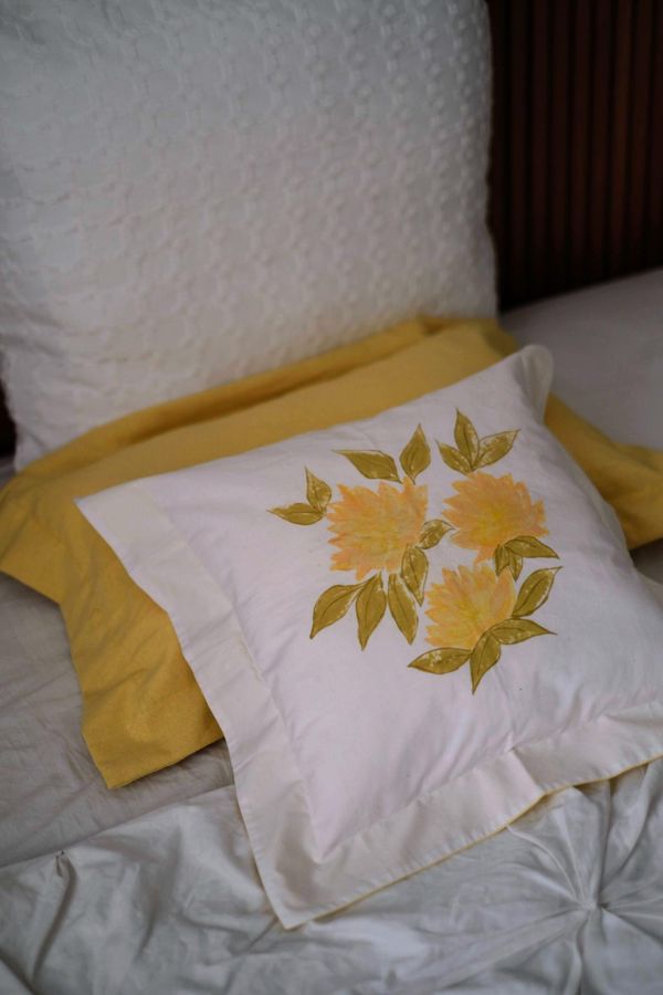 Almofada Flores — 35×35 cm